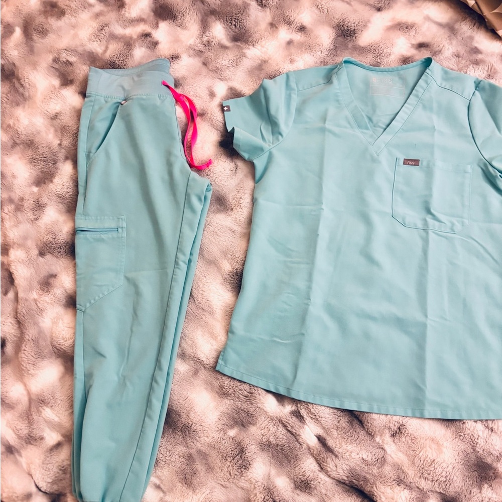 Figs Light Teal Scrub Set with Hot Pink Drawstring